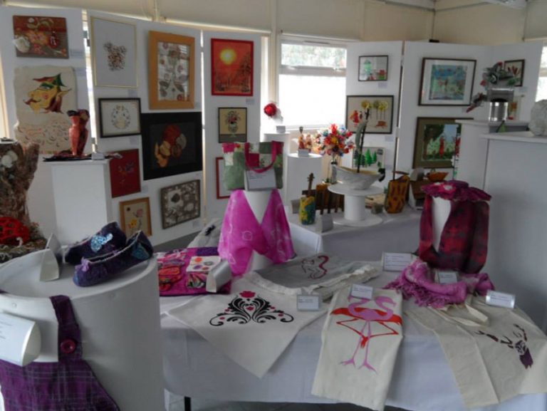 Art, Mixed Media & 3D Studies